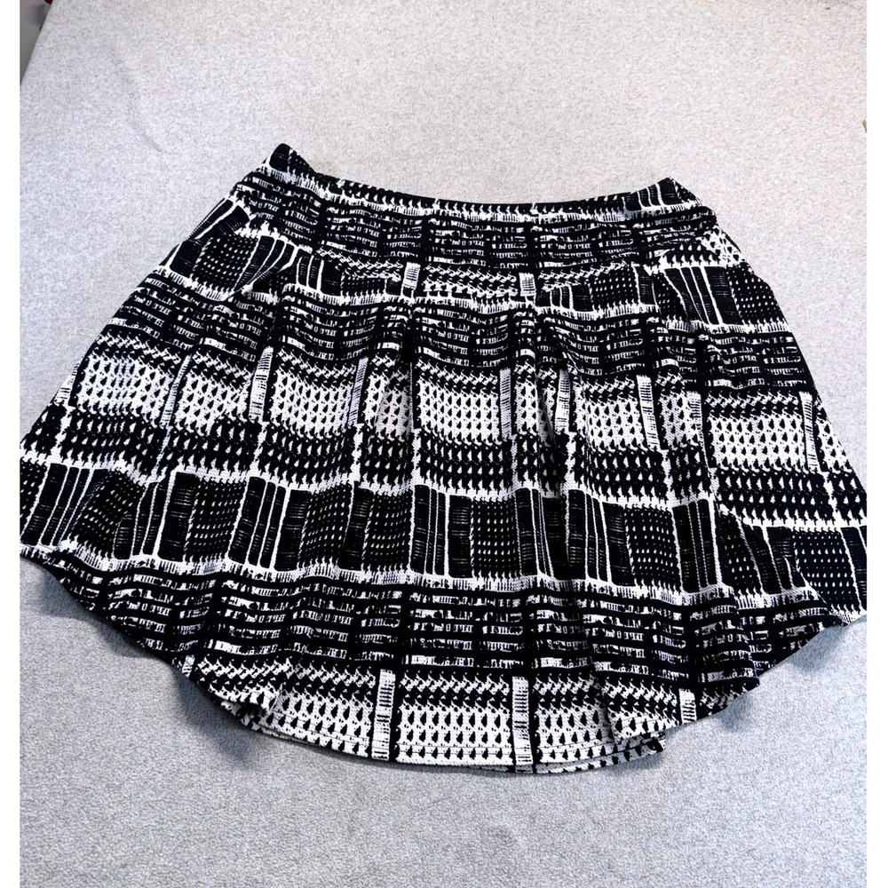 Cato Pleated Mini Skirt Womens 22/24W Black White Geometric Textured Knit Career